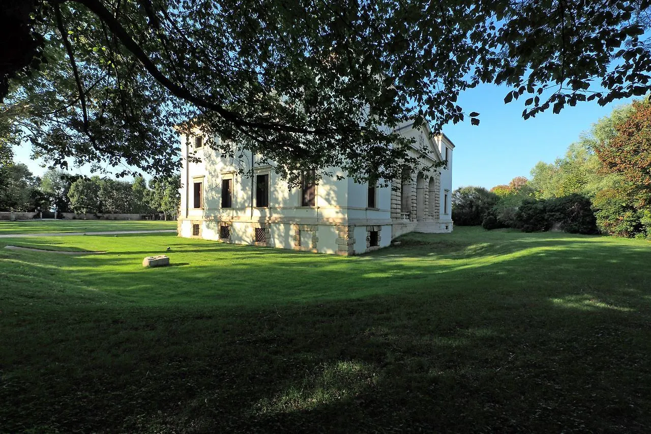 Hotel La Barchessa Di Villa Pisani Lonigo