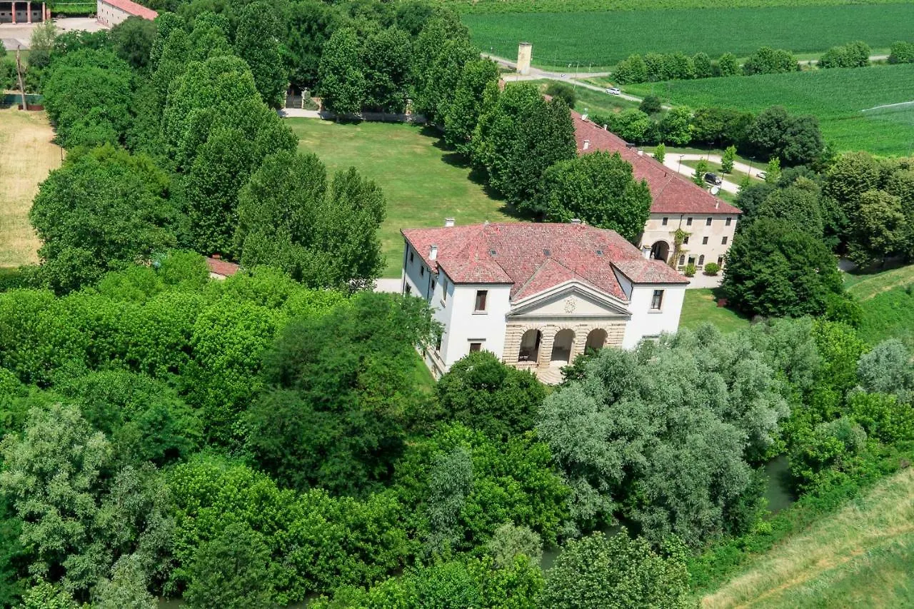 La Barchessa Di Villa Pisani Lonigo Hotel