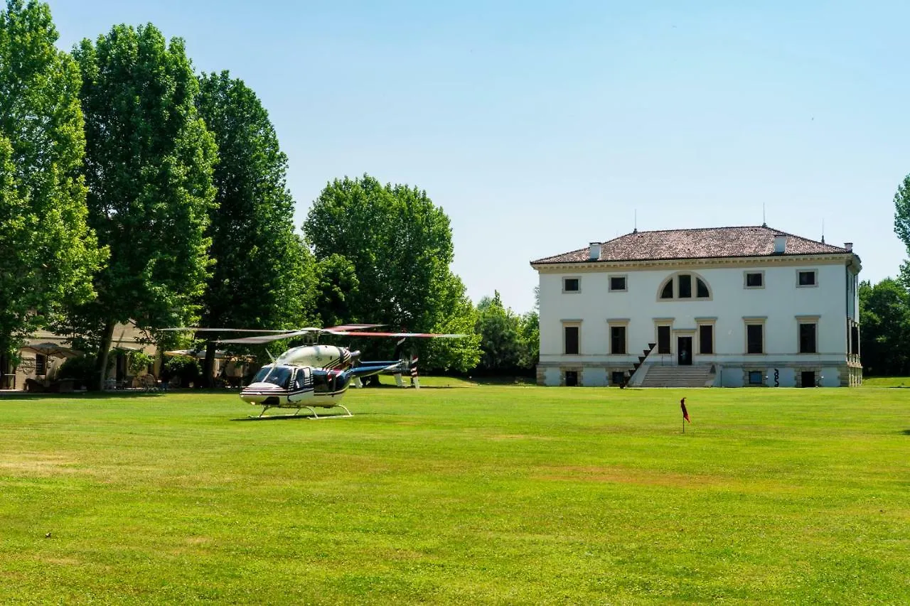 La Barchessa Di Villa Pisani Lonigo Italien