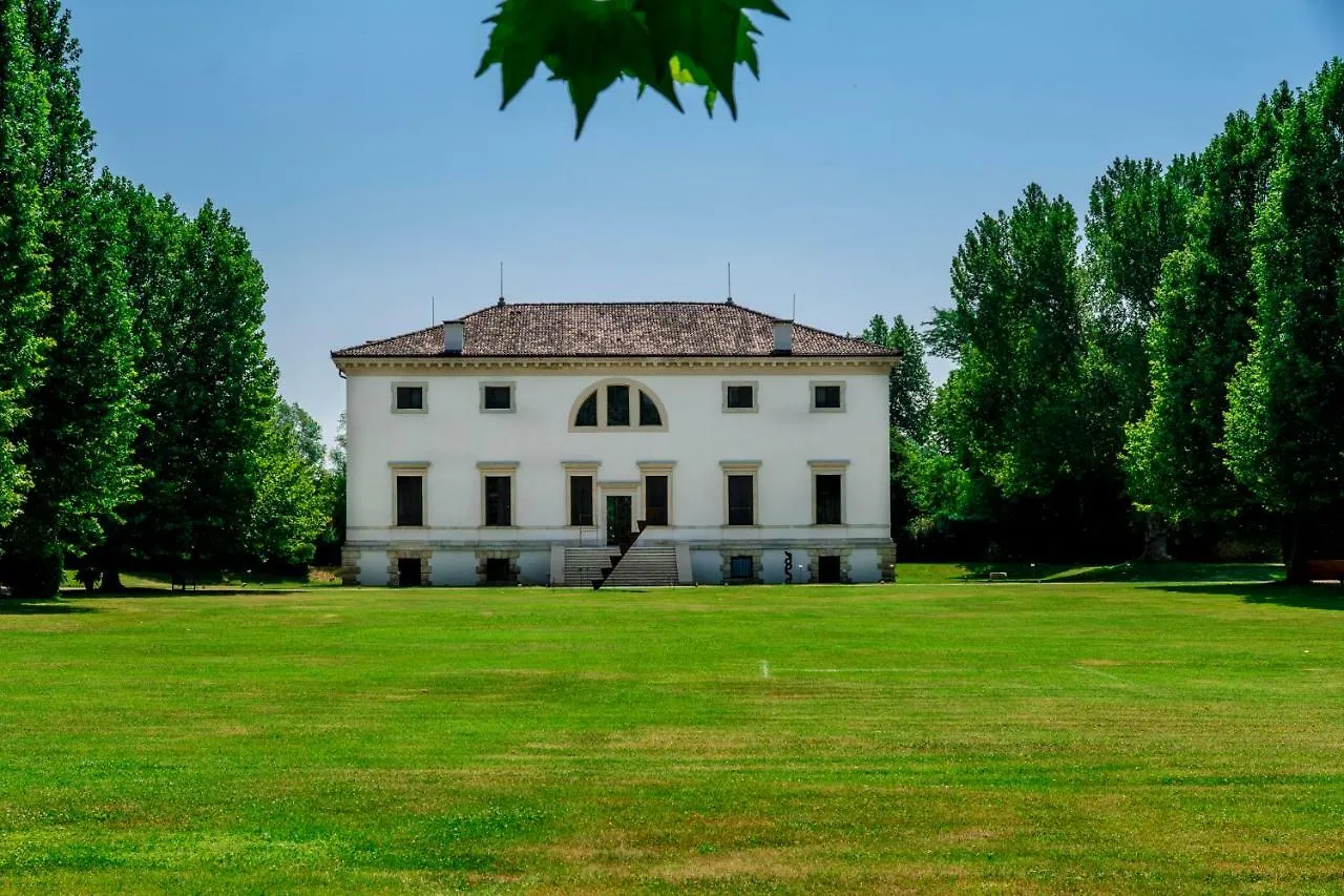 La Barchessa Di Villa Pisani Lonigo 4*,  Italien